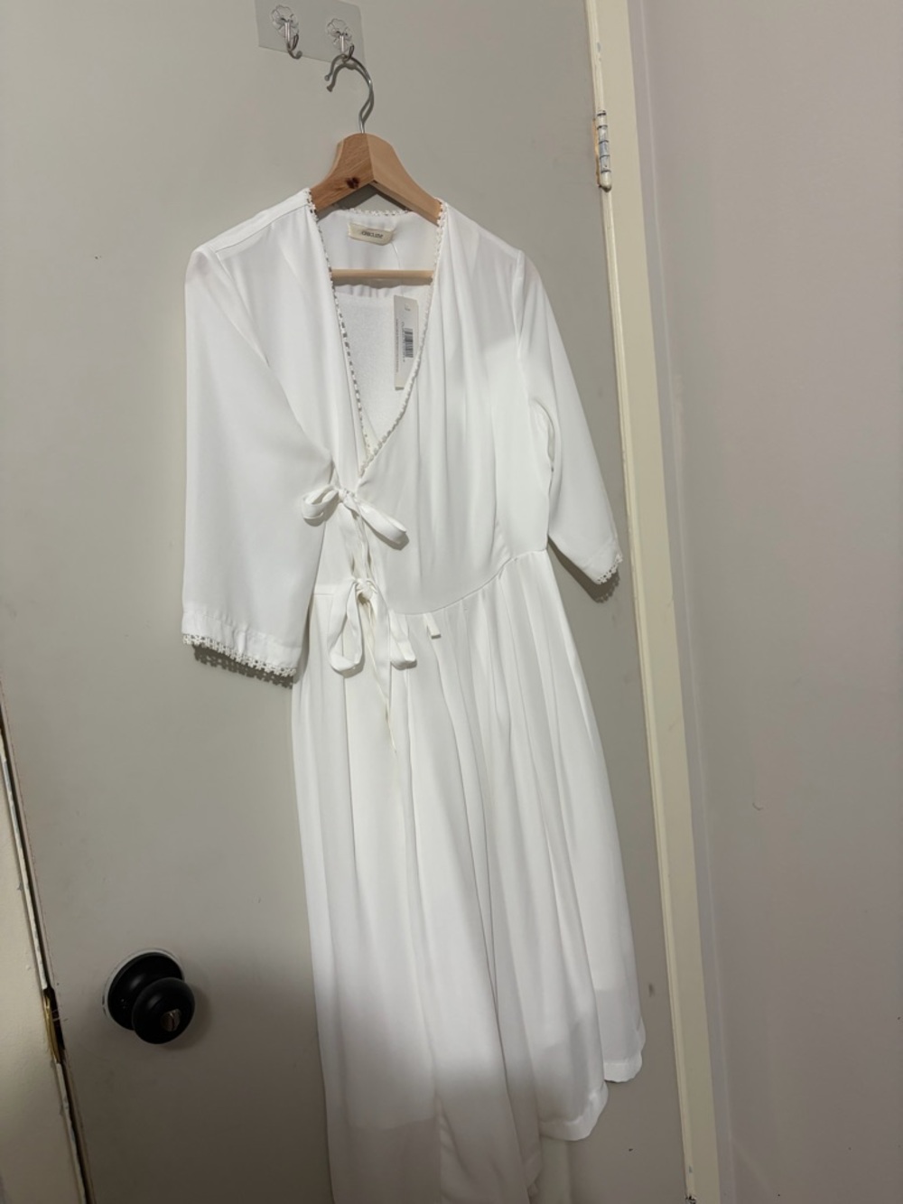New Korean Fusion Traditional White Wrap Midi Dress with Tie Waist